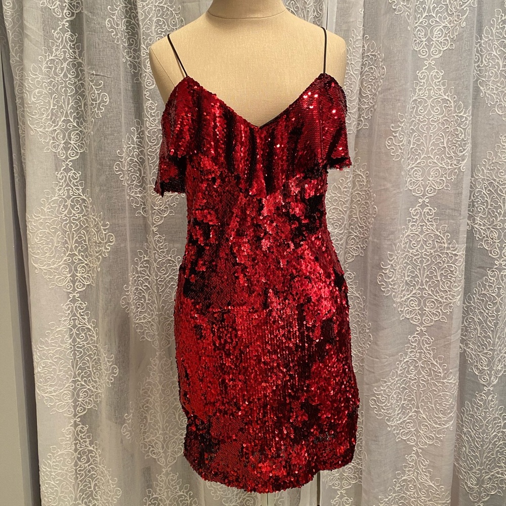✨SOLD✨ Zara red sequin dress